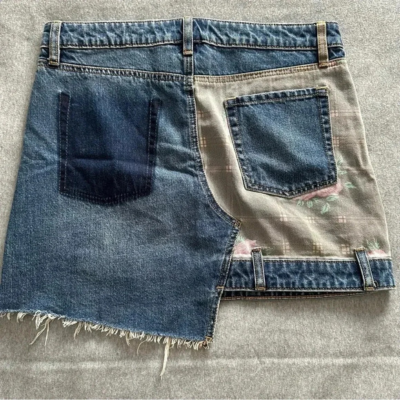 BDG Urban Outfitters Floral Patchwork Denim Mini Skirt size M - Picture 4 of 9